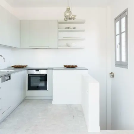 Maison Suisse With Sea View In * Спетсес
